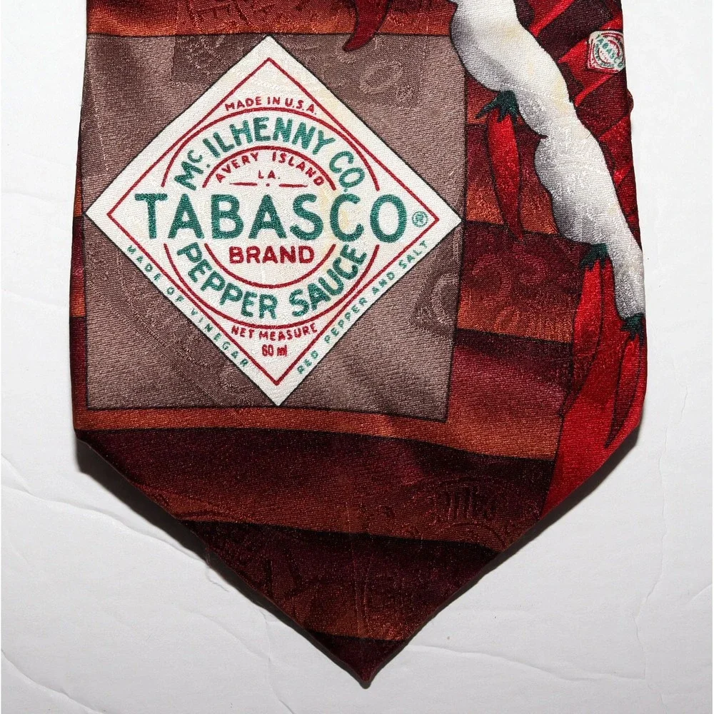 Tabasco Men's Tabasco Pepper Sauce Santa Peppers‎ Silk Neck Tie